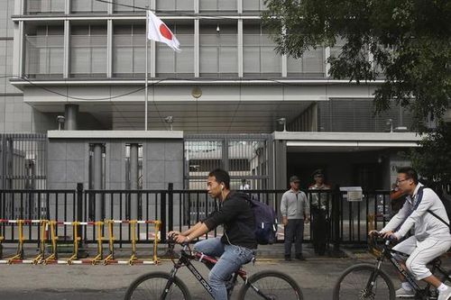 Nhà ngoại giao Nhật bị Trung Quốc thẩm vấn, Tokyo phản ứng