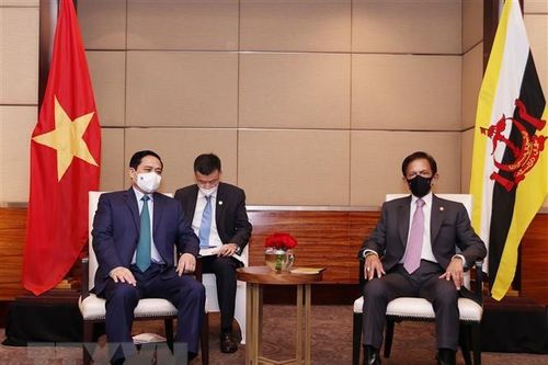Thư mừng nhân kỷ niệm lần thứ 38 Quốc khánh Brunei Darussalam