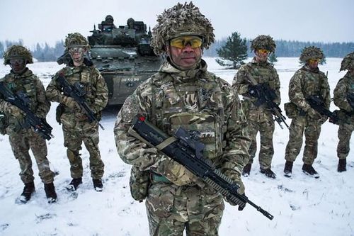 Đức, Anh sắp tăng quân tiếp viện ở sườn phía đông của NATO