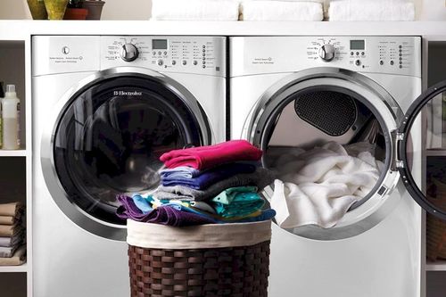 Hà Nội sôi động thị trường máy sấy quần áo