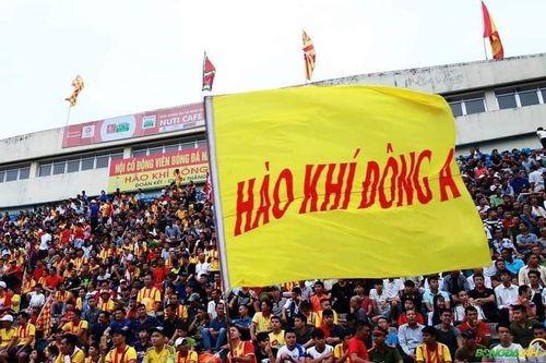Sân Thiên Trường: Sức mạnh từ khán đài