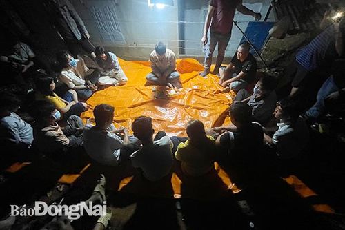 Triệt phá 2 sòng bạc, bắt nhiều đối tượng liên quan