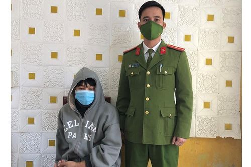 Bắt đối tượng truy nã sau gần 1 năm gây án