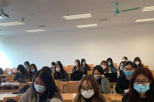 Trường ĐH ứng phó khi gia tăng sinh viên mắc COVID-19