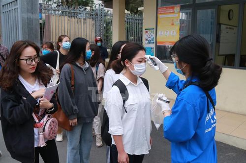 Hơn 1.000 sinh viên đang mắc COVID-19, trường ĐH lùi lịch học trực tiếp