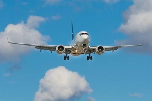 Nga thông báo đóng cửa các đường bay dọc biên giới với Ukraine