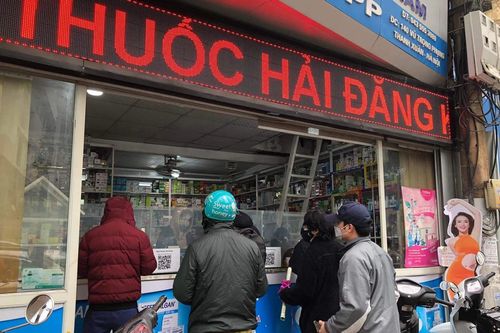 Hà Nội hỏa tốc chỉ đạo xử lý loạn giá kit test, thuốc điều trị COVID-19