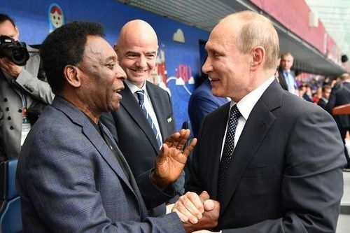 Tổng thống Putin không chọn Messi và Ronaldo vào top 3 xuất sắc nhất