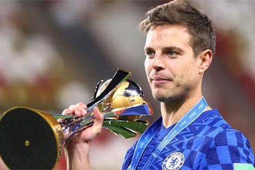 Barca không gặp trở ngại dù Chelsea có thể giữ chân Azpilicueta