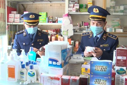 Kiểm tra việc kinh doanh mặt hàng phòng chống dịch COVID-19 trên địa bàn huyện Thọ Xuân