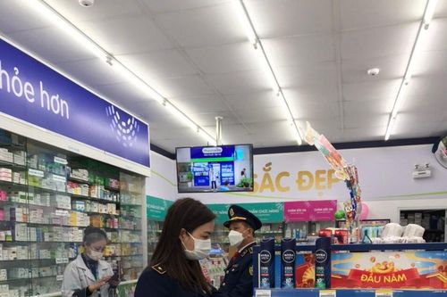 Hà Nội: Tăng cường kiểm soát, xử lý nghiêm các vi phạm bán thuốc điều trị Covid-19, kit test nhanh không rõ nguồn gốc