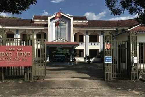 Nguyên Trưởng phòng Tài nguyên-Môi trường huyện và thuộc cấp vi phạm quản lý đất đai