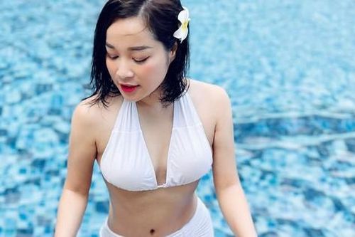 Vẻ gợi cảm của Minh Hương sau 16 năm đóng 'Nhật ký Vàng Anh'