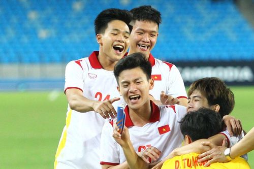 Thủ tướng khen ngợi tinh thần của U23 Việt Nam