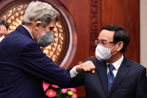 Ông John Kerry: Việt Nam có thể dẫn đầu về năng lượng xanh