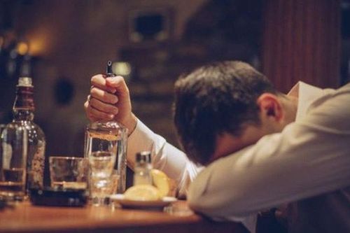 35 tuổi đột tử, bác sĩ nhắc: 'Chớ làm điều này trước khi ngủ!'