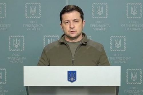 Xung đột Nga-Ukraine: Tổng thống Ukraine than Kiev chiến đấu một mình, 'quốc gia hùng mạnh nhất đứng nhìn từ xa'