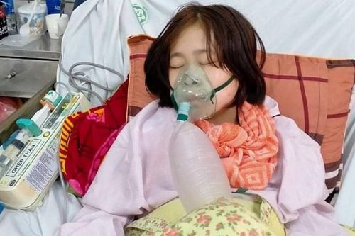 Nữ sinh mồ côi cha, mắc bệnh hiểm nghèo suốt 9 năm đang nguy kịch tính mạng