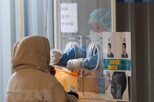 Có thể xác định mắc COVID-19 qua triệu chứng dù kết quả PCR âm tính
