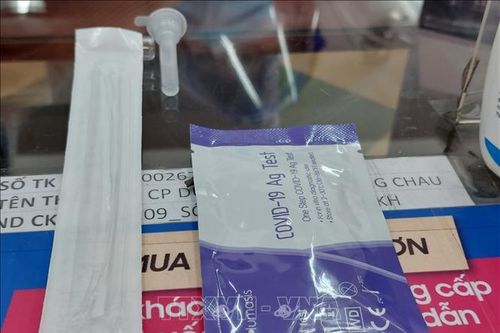 Test nhanh COVID-19: Không nên lạm dụng