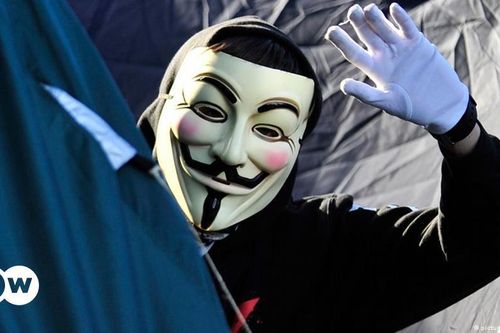 Nhóm hacker khét tiếng Anonymous tuyên chiến nước Nga