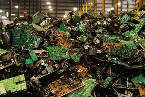 Nga cấm vứt thiết bị gia dụng vào thùng rác từ ngày 1/3