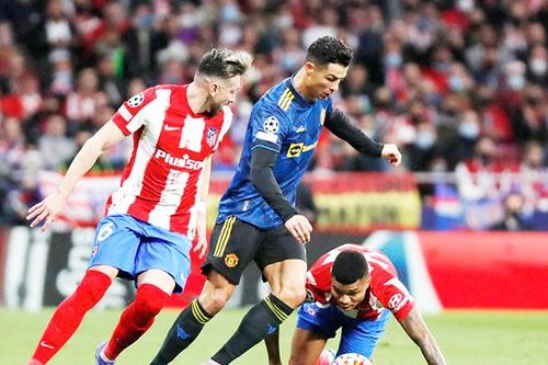 Man City, Chelsea vượt trội còn Man Utd phập phù