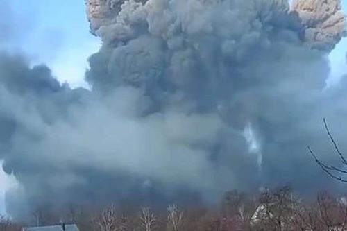 Nổ lớn ở thủ đô Kiev, Ukraine tổng động viên, ông Putin điện đàm với nhiều nhà lãnh đạo