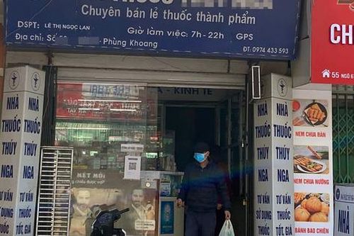 Hàng loạt nhà thuốc 'cháy' kit test COVID-19, giá 'đội' lên từng ngày