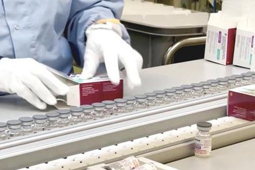 Úc cấp phép tạm thời hỗn hợp kháng thể phòng COVID-19