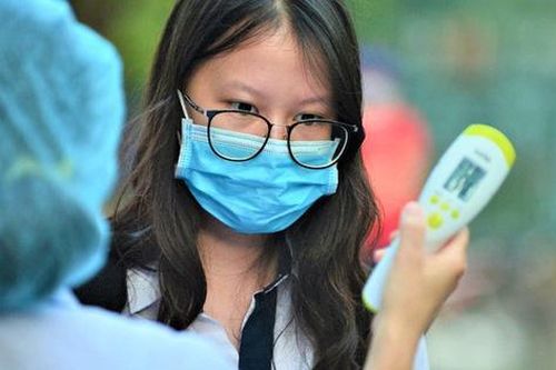 Thêm nhiều trường đại học dừng học trực tiếp do F0 tăng vọt
