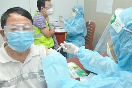 Chiều 25/2: Đã phân bổ gần 202 triệu liều vaccine phòng COVID-19; Chỉ còn 2 tỉnh bao phủ mũi 2 dưới 90%