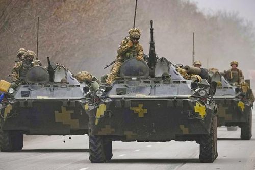 Tại sao quân đội Ukraine không tan rã sớm như mong đợi của Nga?