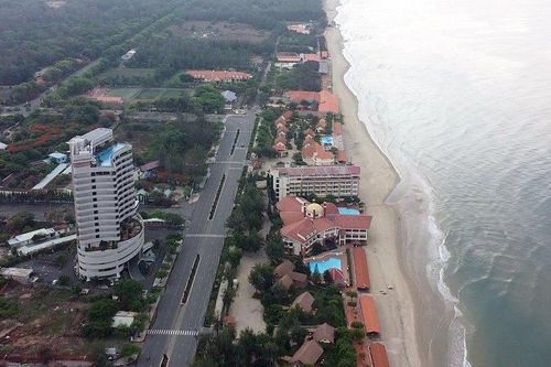 Dù khó vẫn phải đòi doanh nghiệp trả tiền thuê đất ở bãi tắm Thùy Vân