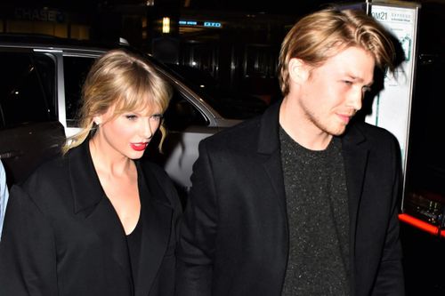 Tình yêu 5 năm của Taylor Swift và Joe Alwyn