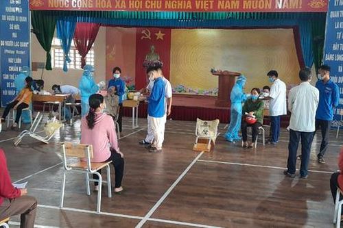 74 xã, phường, thị trấn của Hà Nội chuyển màu lên 'vùng cam'