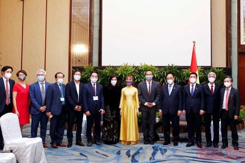 Gần 11 tỷ USD cam kết hợp tác giữa doanh nghiệp Việt Nam-Singapore