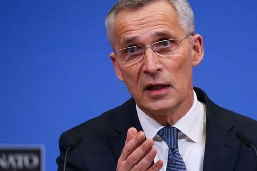 NATO sẽ tiếp tục gửi vũ khí đến Ukraine
