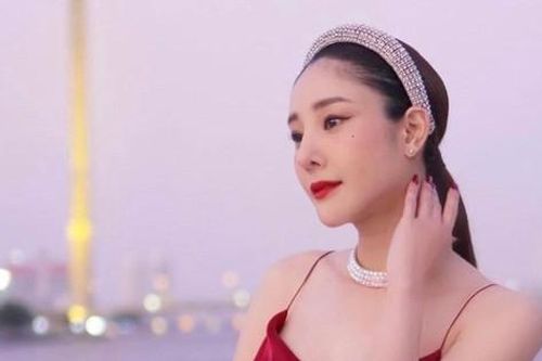 Hai đối tượng bị khởi tố trong vụ sao nữ 'Chiếc lá cuốn bay' rơi xuống sông tử vong