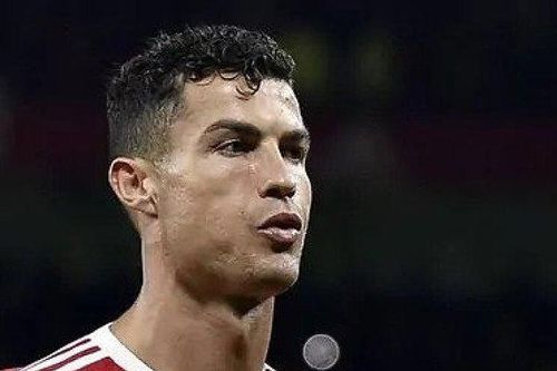 Ronaldo thừa nhận đã già nhưng vẫn muốn đá tới khi 40 tuổi