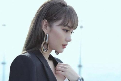 Minh Hằng xác nhận tình trạng yêu đương, tiện thông báo sức khỏe hiện tại sau khi mắc COVID-19