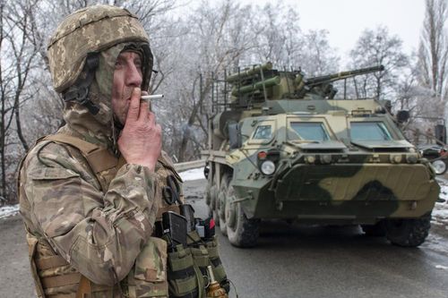 Nga tiến công trên nhiều hướng vào thủ đô Ukraine