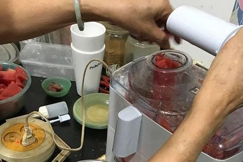 Mua nhiều đồ để làm gì?