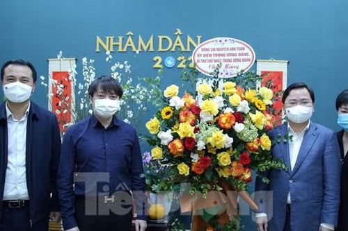 Bí thư thứ nhất T.Ư Đoàn chúc mừng Hội Thầy thuốc trẻ Việt Nam