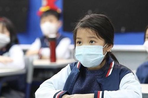 Hơn 17.000 học sinh là F0, Hà Nội cho học sinh lớp 1-6 dừng học trực tiếp