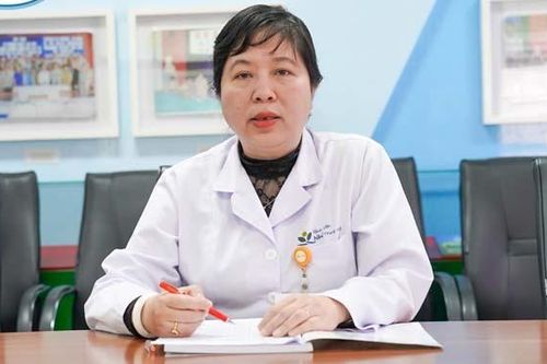 Bác sĩ Bệnh viện Nhi Trung ương nói gì về tin đồn ăn dứa, cam, tỏi 'diệt' Covid-19