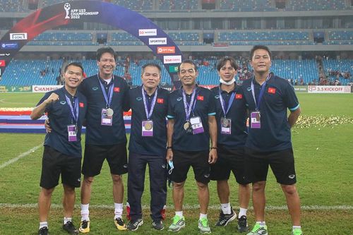 HLV Đinh Thế Nam: 'Cảm ơn cầu thủ U23 Việt Nam với tinh thần quả cảm'