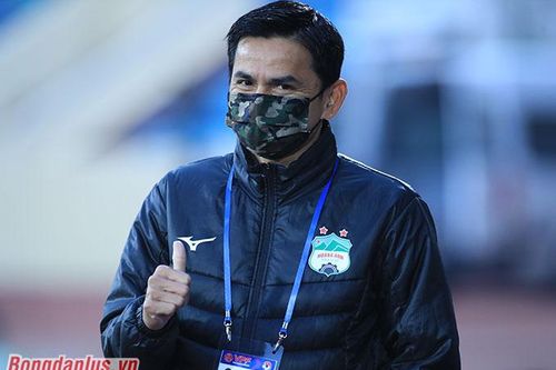 Kiatisak: 'Sẽ luân chuyển Công Phượng, Văn Toàn với ngoại binh cho hợp lý'