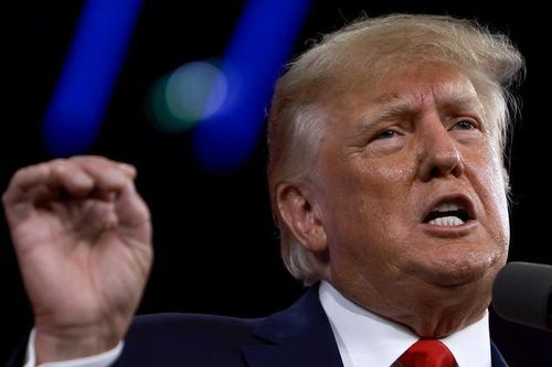 Ông Trump nói NATO và Mỹ hành động 'ngốc nghếch' trước một Putin 'thông minh'