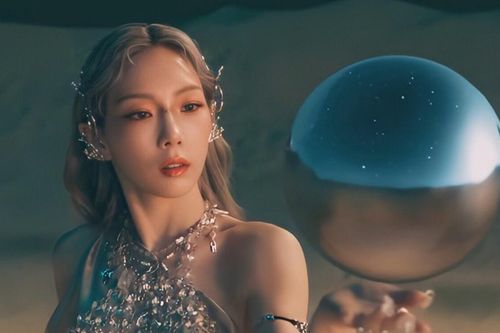 TAEYEON khẳng định danh hiệu 'bà hoàng nhạc số' khi mở bát Perfect All-Kill đầu tiên của Kpop năm 2022